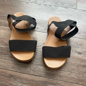 Abound Black and Tan Sandals